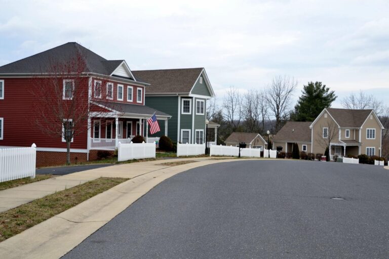 a-street-of-modern-homes-houses-in-various-colors-to-make-a-cozy-neighborhood-of-prime-real-estate-1.jpg